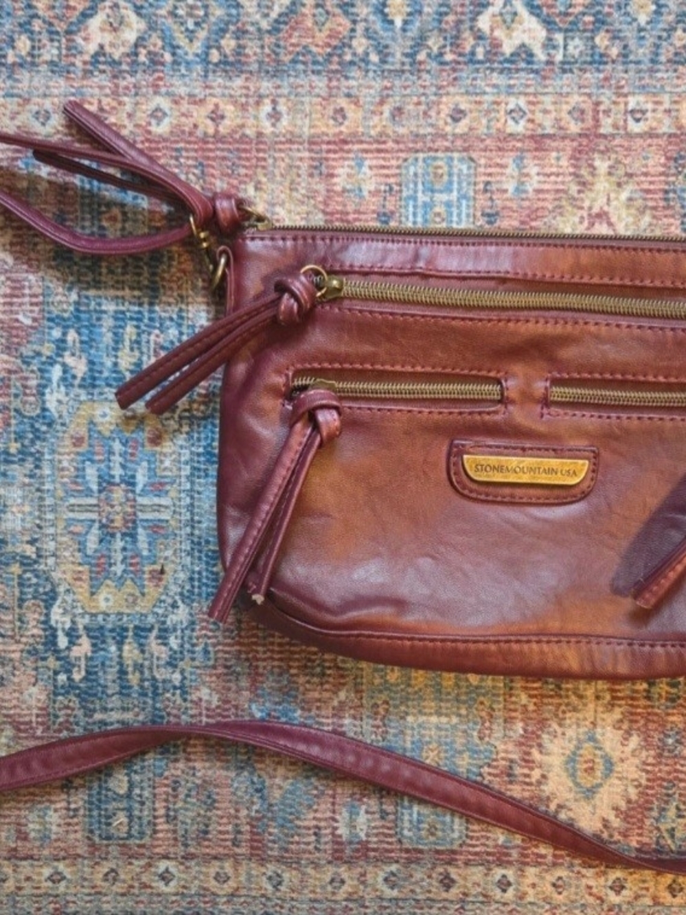 Stone Mountain USA Leather Crossbody Bag – Burgundy